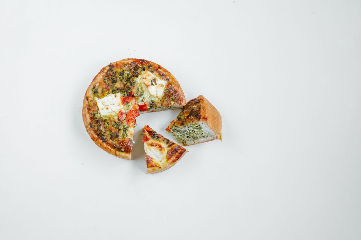 The Best Pizza in Chicago: Deep Dish vs Tavern-Style